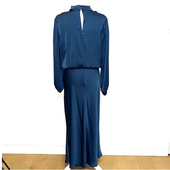 Satin Blouson Midi Dress - Picture 8 of 12